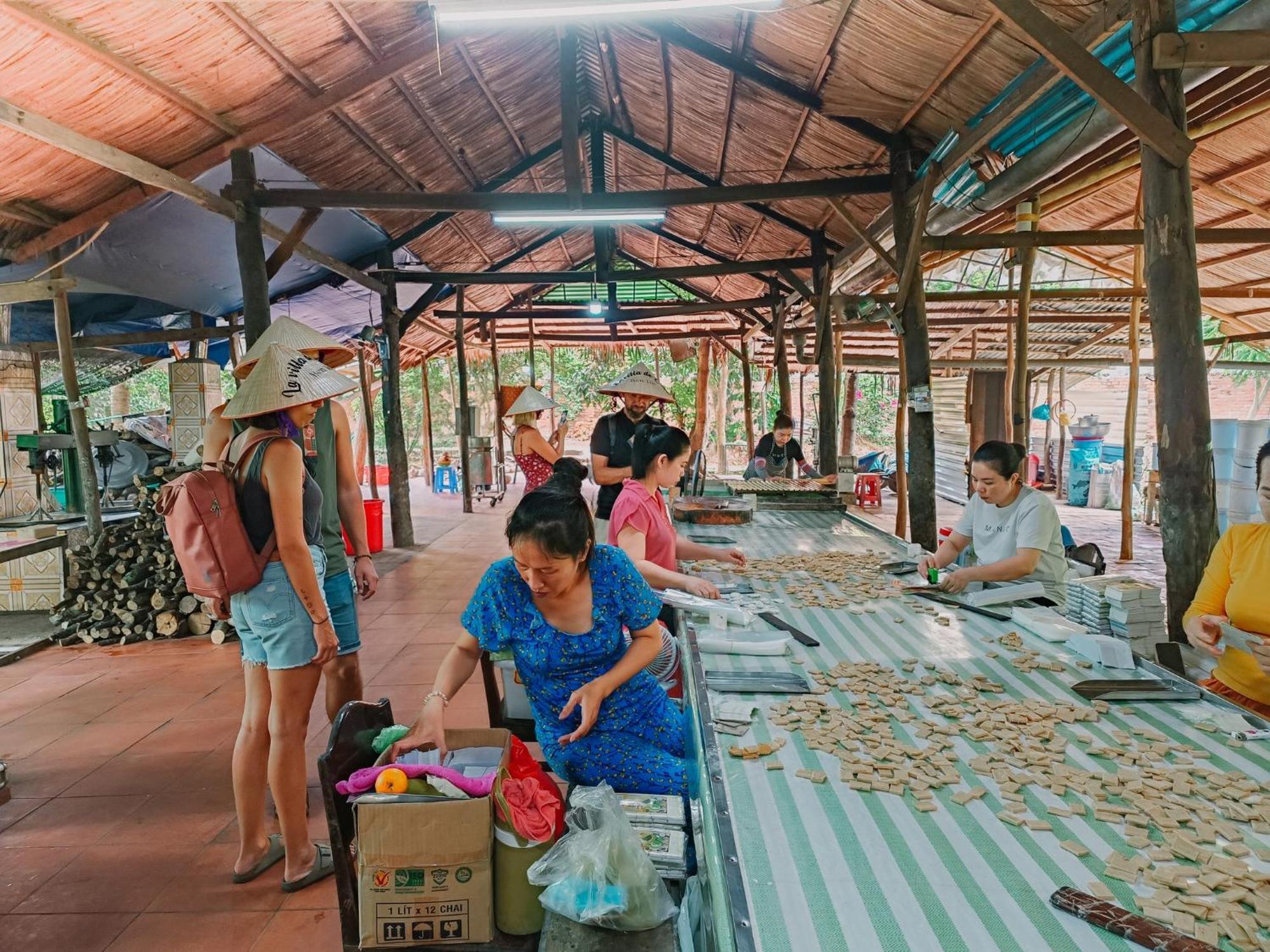 La Villa De Coco Ben Tre Buitenkant foto